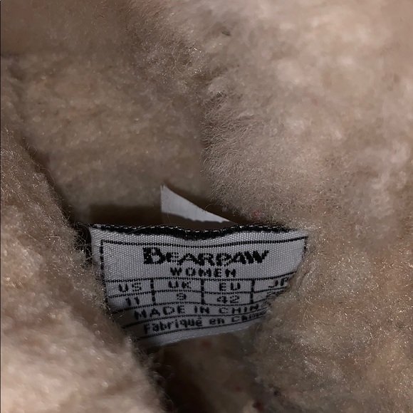 Women’s Bearpaw boots - Picture 4 of 4